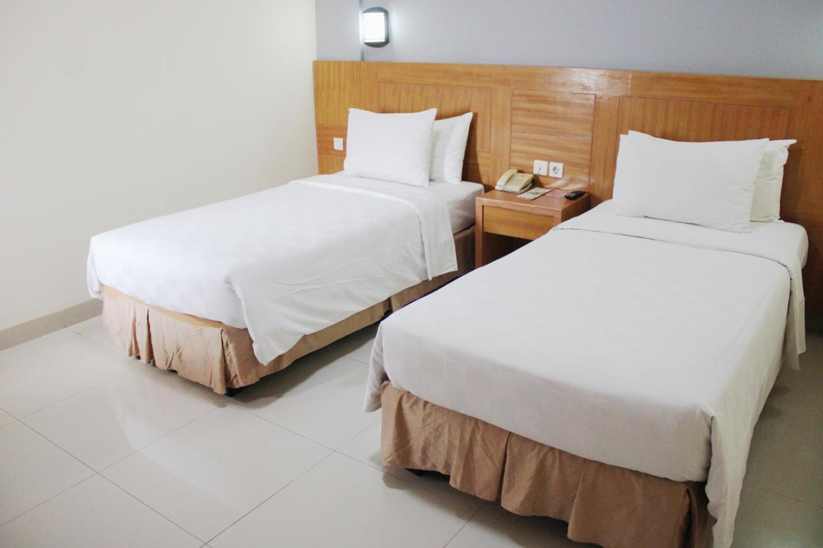 Maleosan Inn Manado Hotel Экстерьер фото